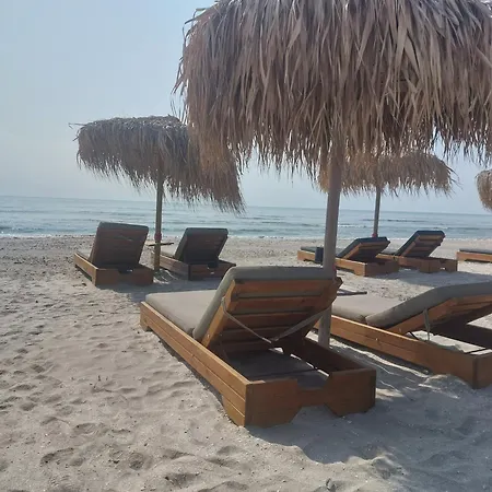 La Dragomir - In Mamaia Nord Langa Plaja Infinity Si Lidl Apartmán Năvodari